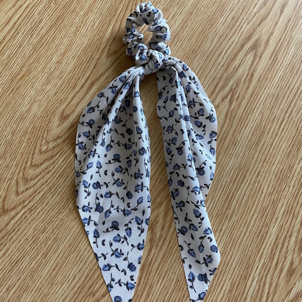 Like new Satin & Chiffon Hair Scarf Scrunchie
